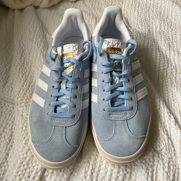adidas Gazelle Blue and White Sneakers - Picture 2 of 3